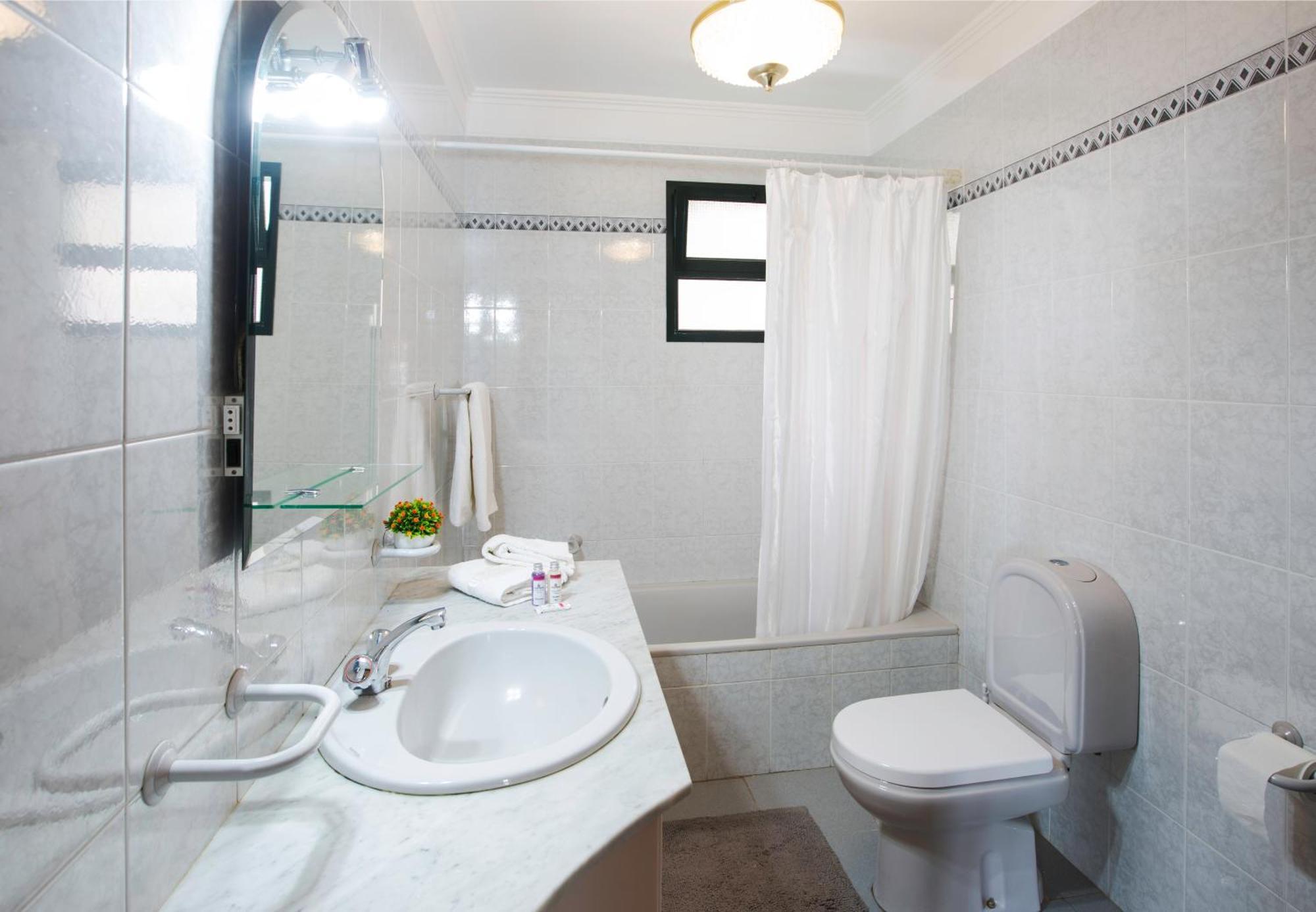 Charming Apartments In Funchal - Sao Goncalo Rum bild